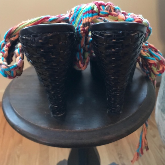 ❤️ Gorgeous Braided Leg Tie Platform Sandals - never worn - Picture 3 of 9